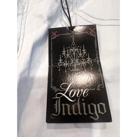 NWT Vintage Love Indigo White Jean Shorts Dream Catcher Pockets Embellished Boho - Picture 7 of 15